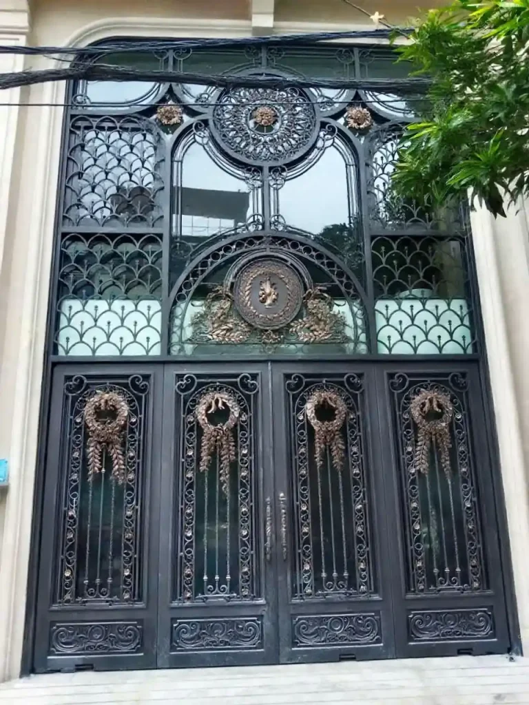 cổng sắt
