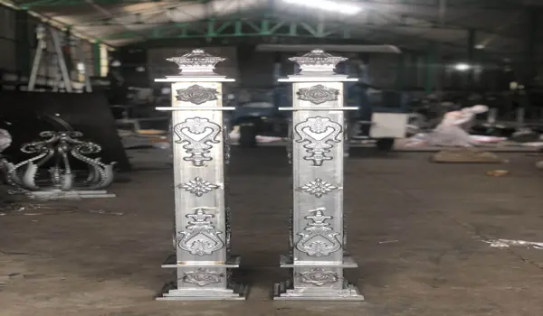 trụ sắt mỹ thuật